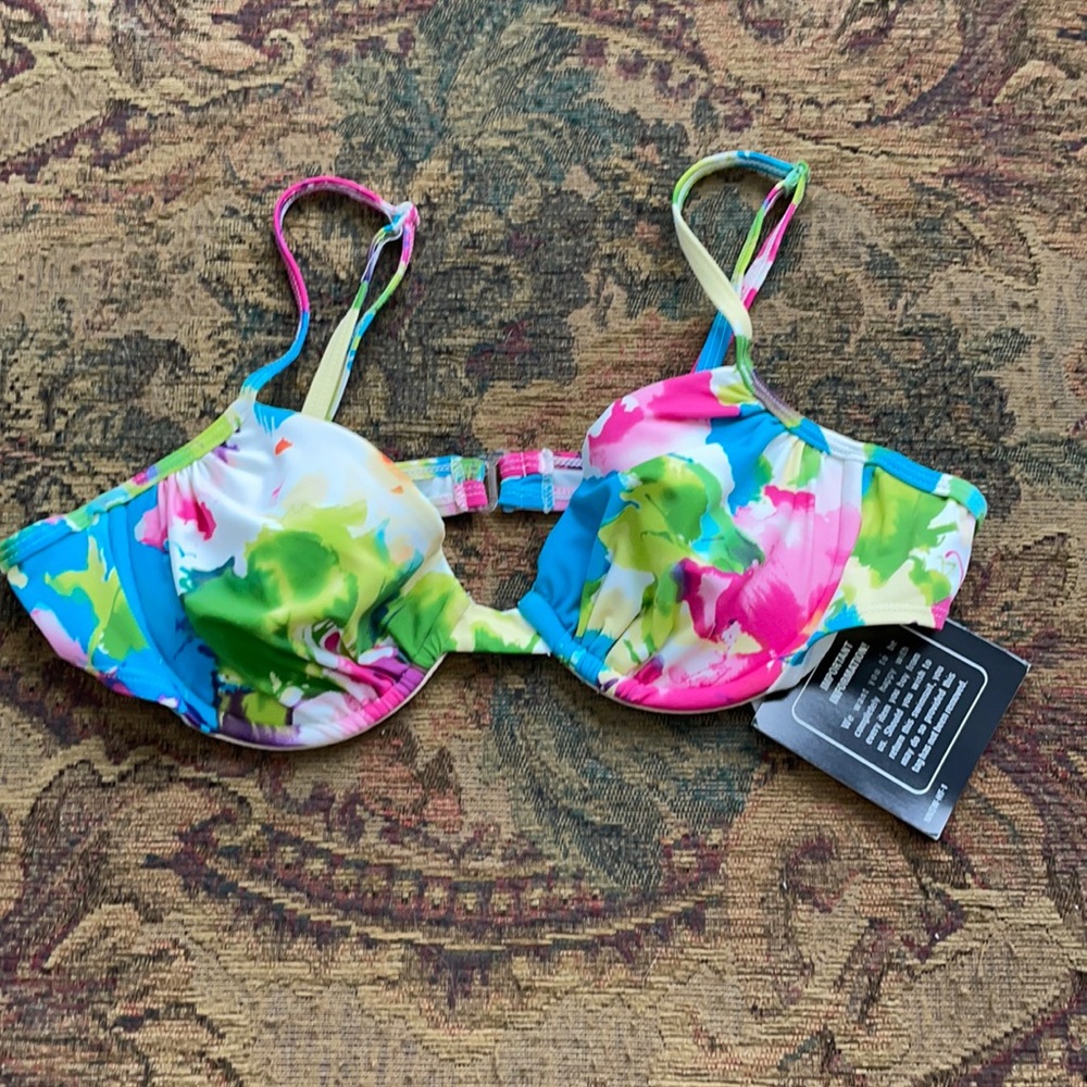 Newport News Demi Bikini Top Size 10. NWT